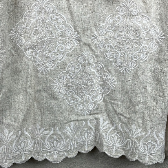 We Are Kindred Linen Blend Embroidered Long Sleeve Top Cream Coastal Boho Sz 2 - Picture 2 of 9